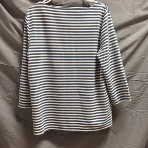 Ann Taylor mid sleeve top